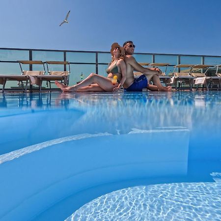 Hotel Universal Cattolica Exterior photo